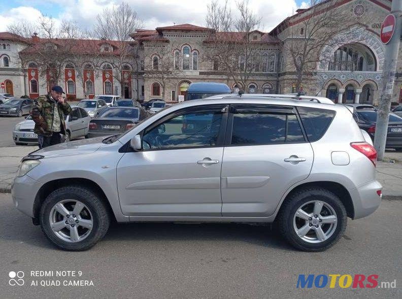 2006' Toyota RAV4 photo #4