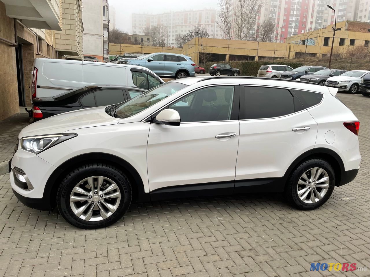 2015' Hyundai Santa Fe photo #3