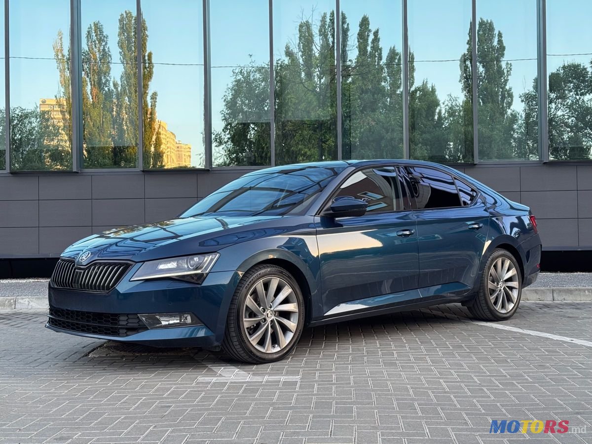 2017' Skoda Superb photo #3