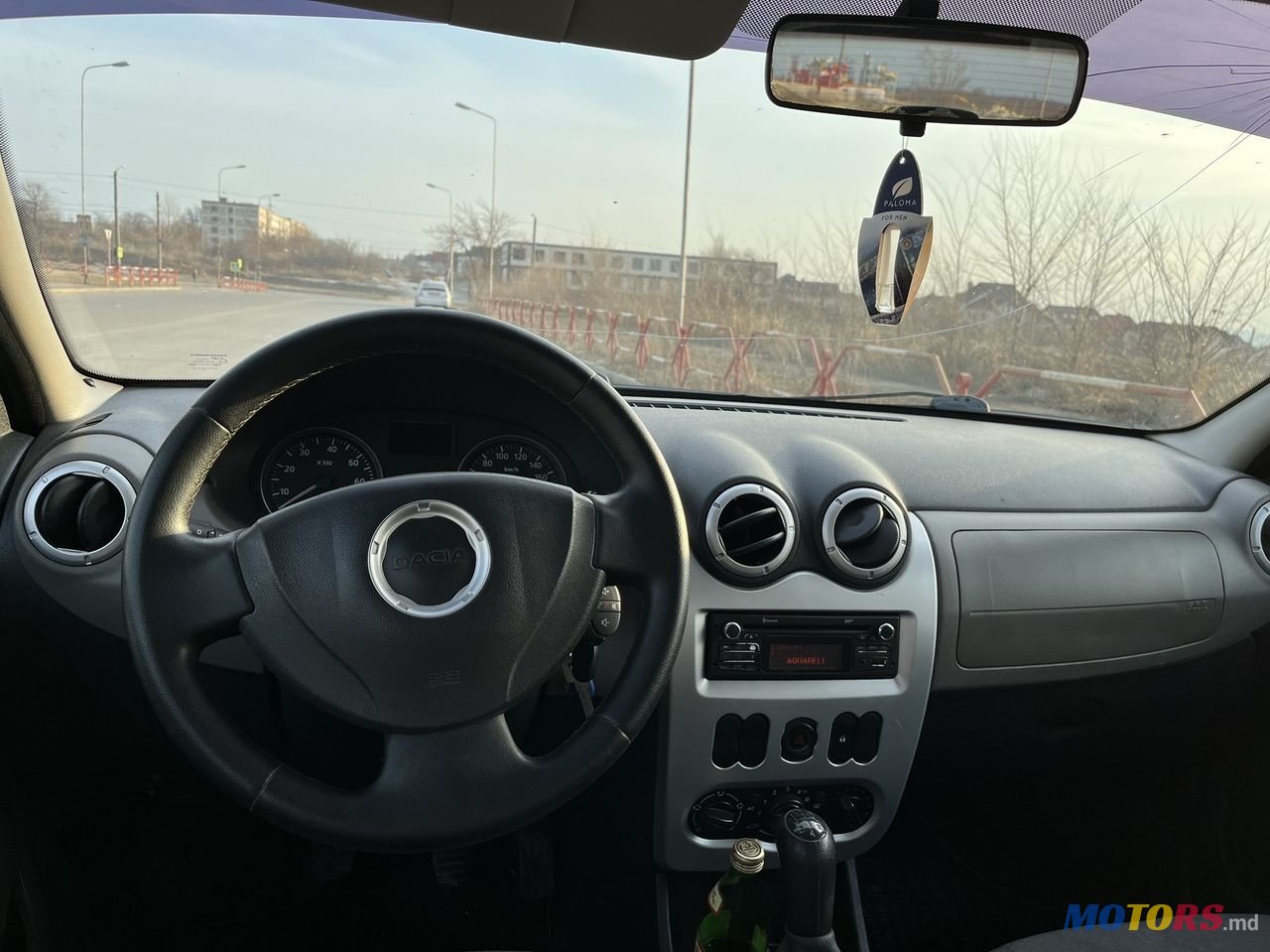 2011' Dacia Logan photo #4