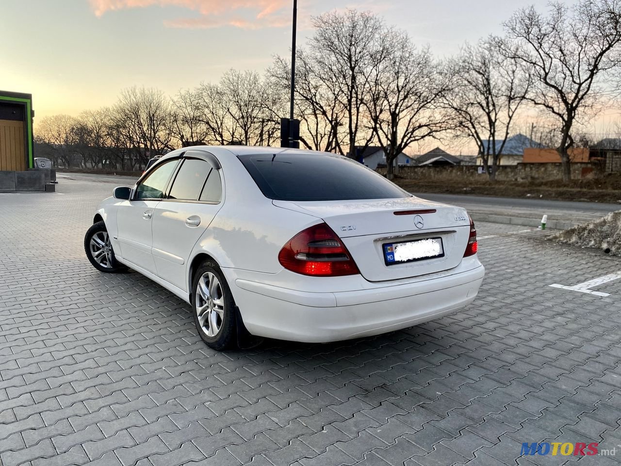 2004' Mercedes-Benz E Класс photo #4