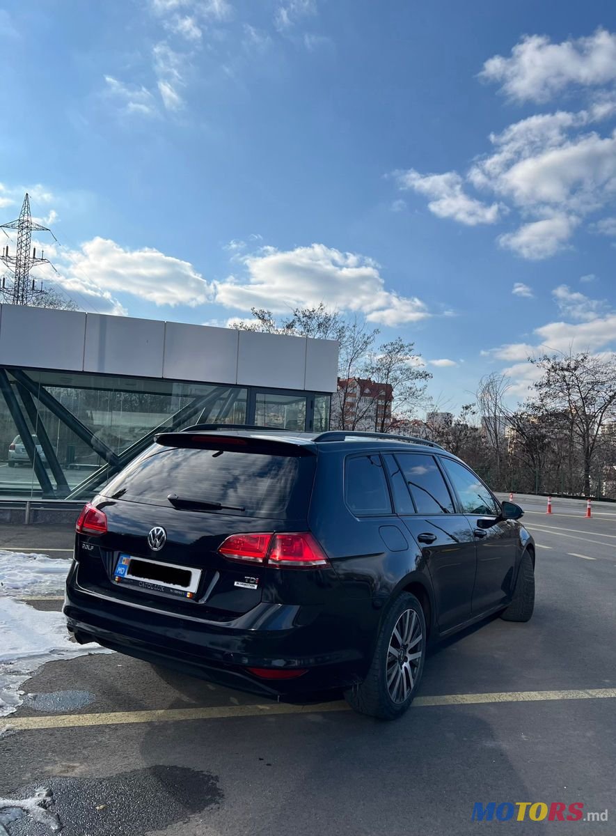 2016' Volkswagen Golf photo #5