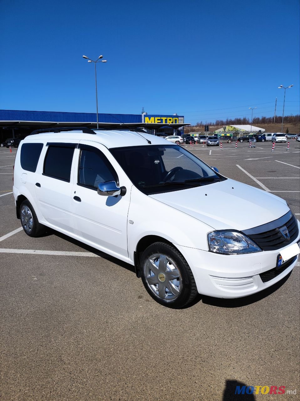 2009' Dacia Logan photo #3