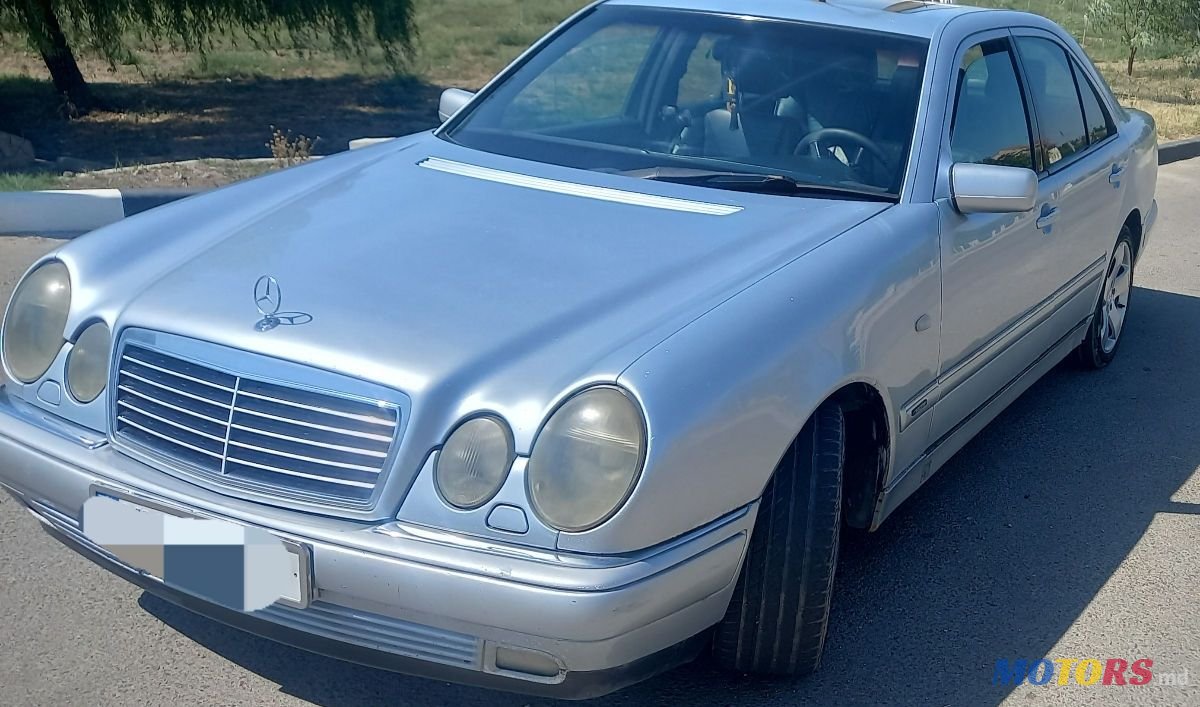 1996' Mercedes-Benz E-Class photo #2