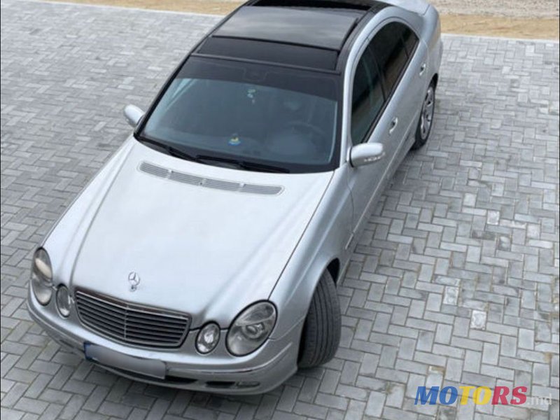 2005' Mercedes-Benz E-Class photo #5