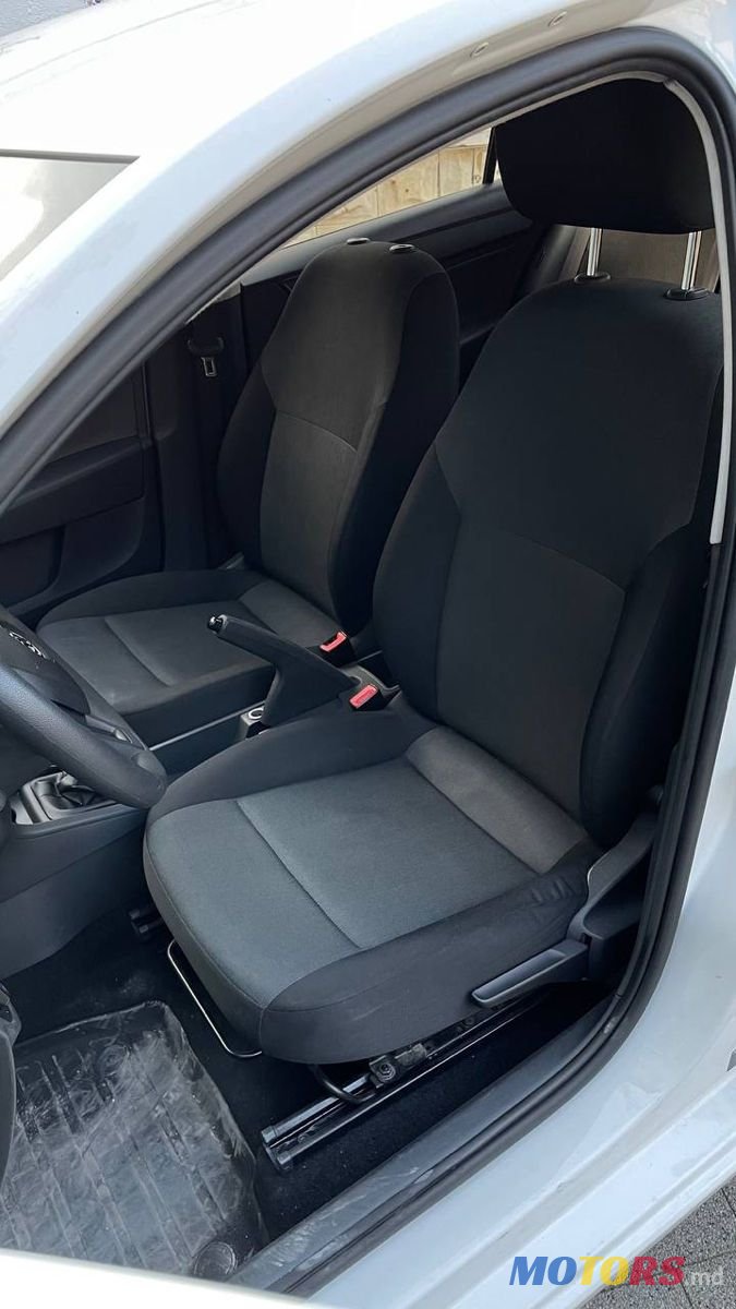 2014' Skoda Rapid photo #4