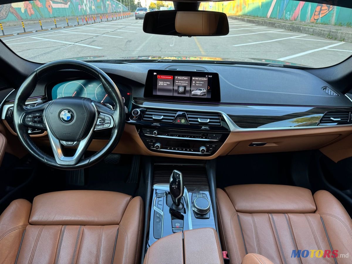 2018' BMW 5 Series photo #3