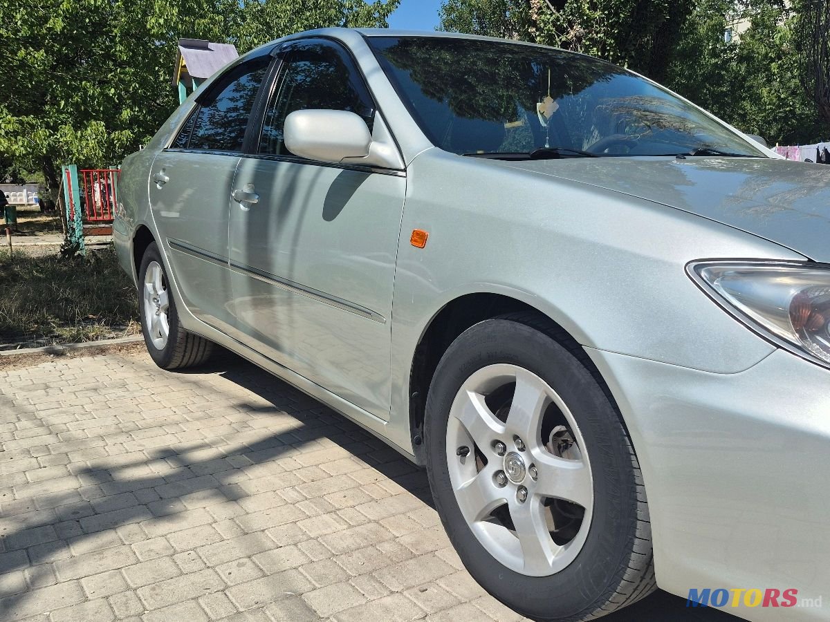 2001' Toyota Camry photo #2