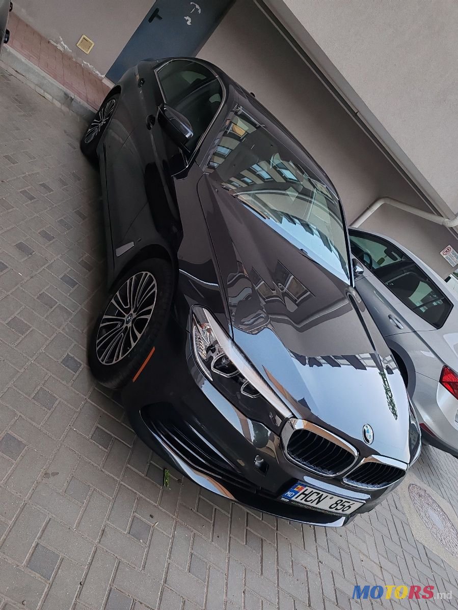 2019' BMW 5 Series photo #3