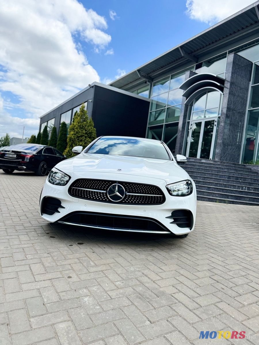 2021' Mercedes-Benz E-Class photo #1