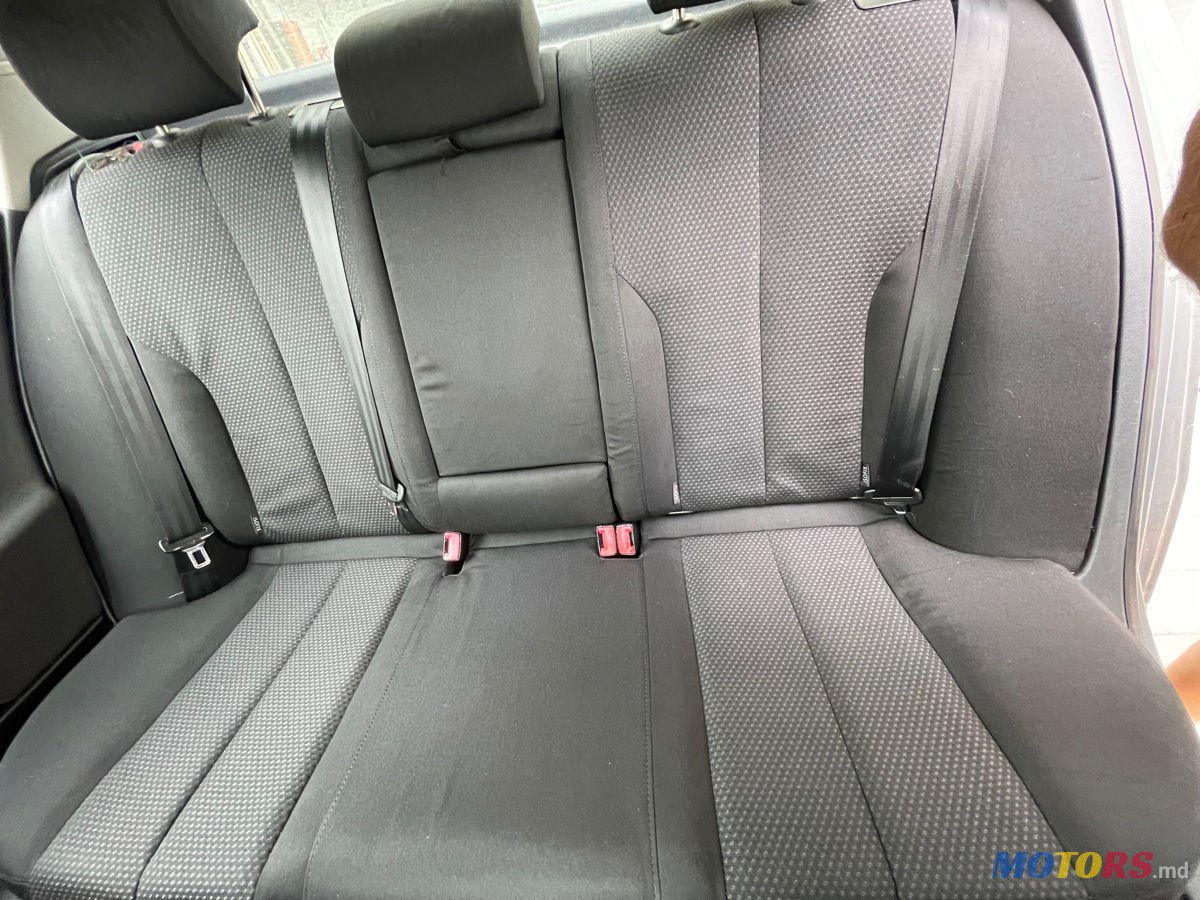 2005' Volkswagen Passat photo #6