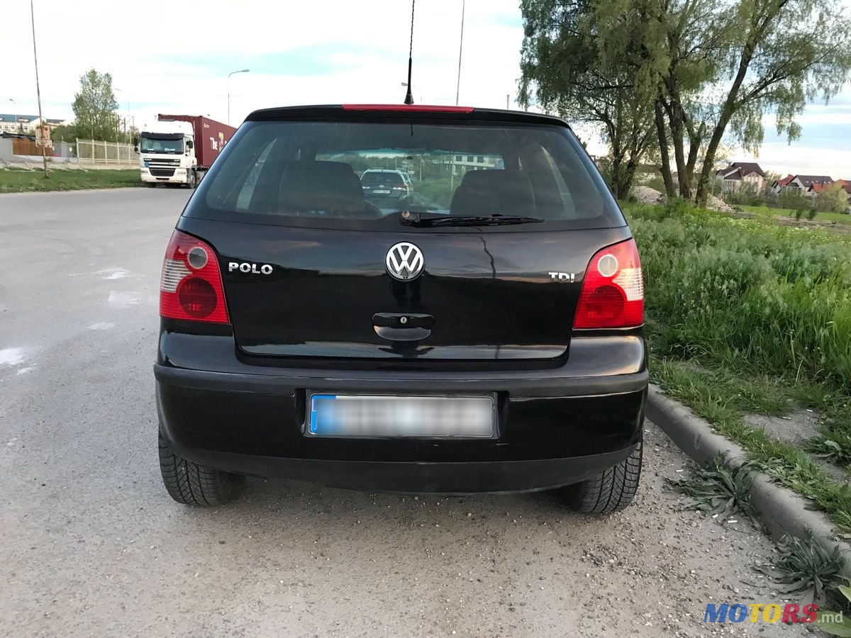 2002' Volkswagen Polo photo #4