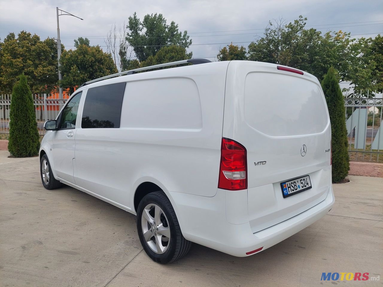 2015' Mercedes-Benz Vito photo #3