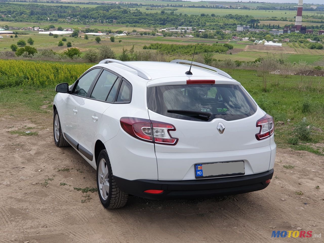 2014' Renault Megane photo #4