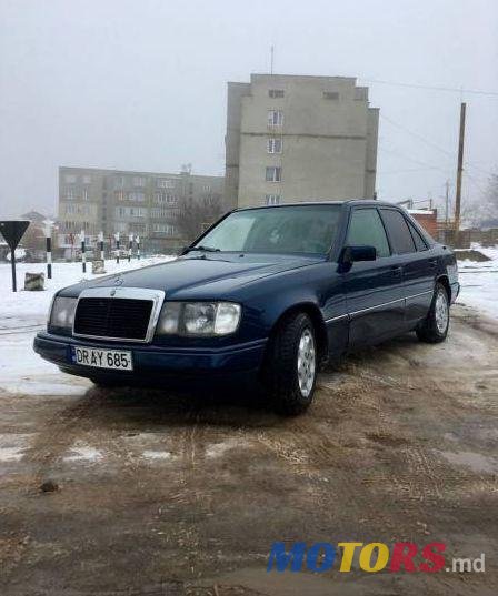 1988' Mercedes-Benz 124 photo #1