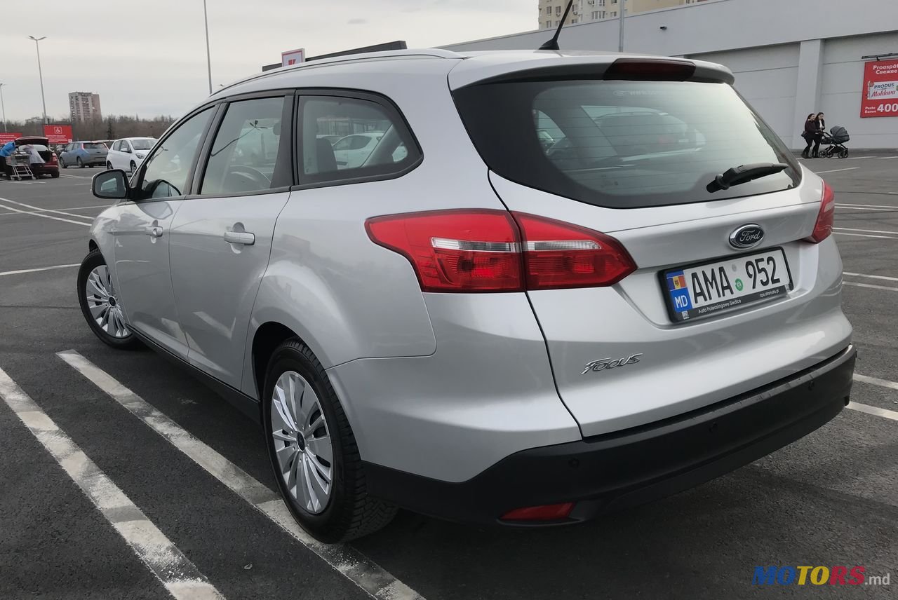 2016' Ford Focus photo #2