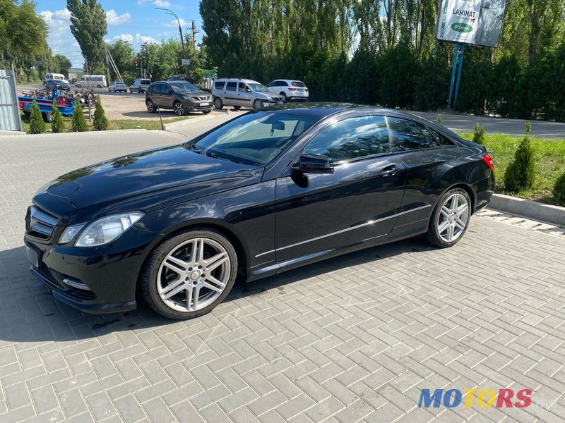 2012' Mercedes-Benz E-Class photo #4