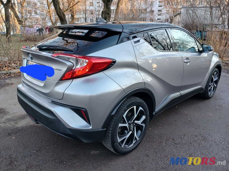 2018' Toyota C-HR photo #3