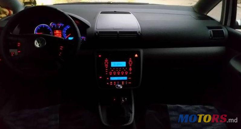 2005' Volkswagen Sharan photo #1
