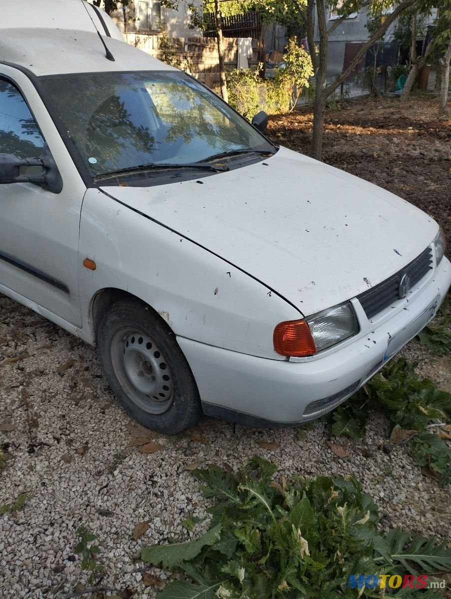 2002' Volkswagen Caddy photo #1