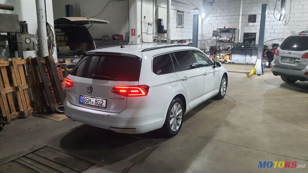 2017' Volkswagen Passat photo #3