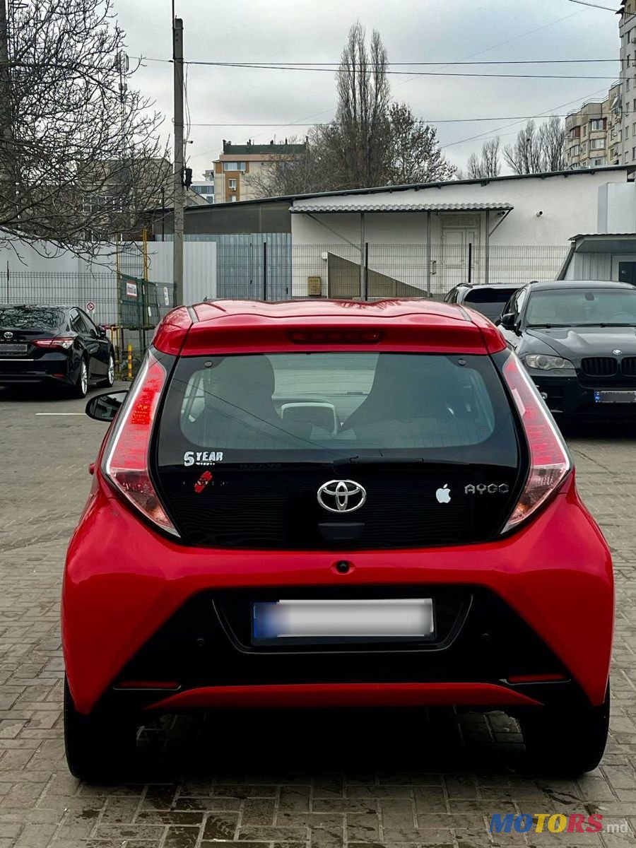 2016' Toyota Aygo photo #5
