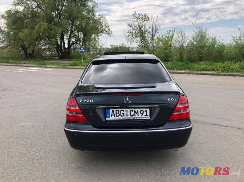 2005' Mercedes-Benz E photo #1