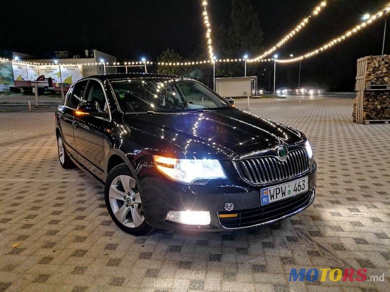 2012' Skoda Superb photo #2