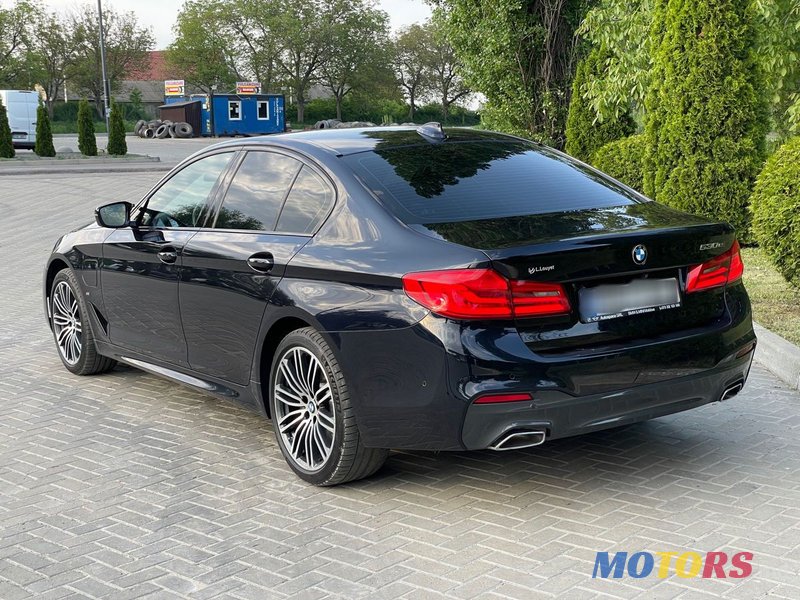 2020' BMW 5 Series photo #3