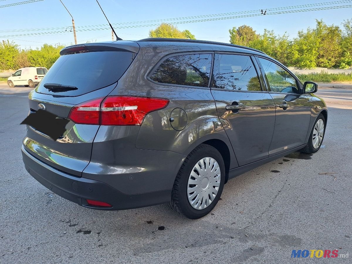 2015' Ford Focus photo #5