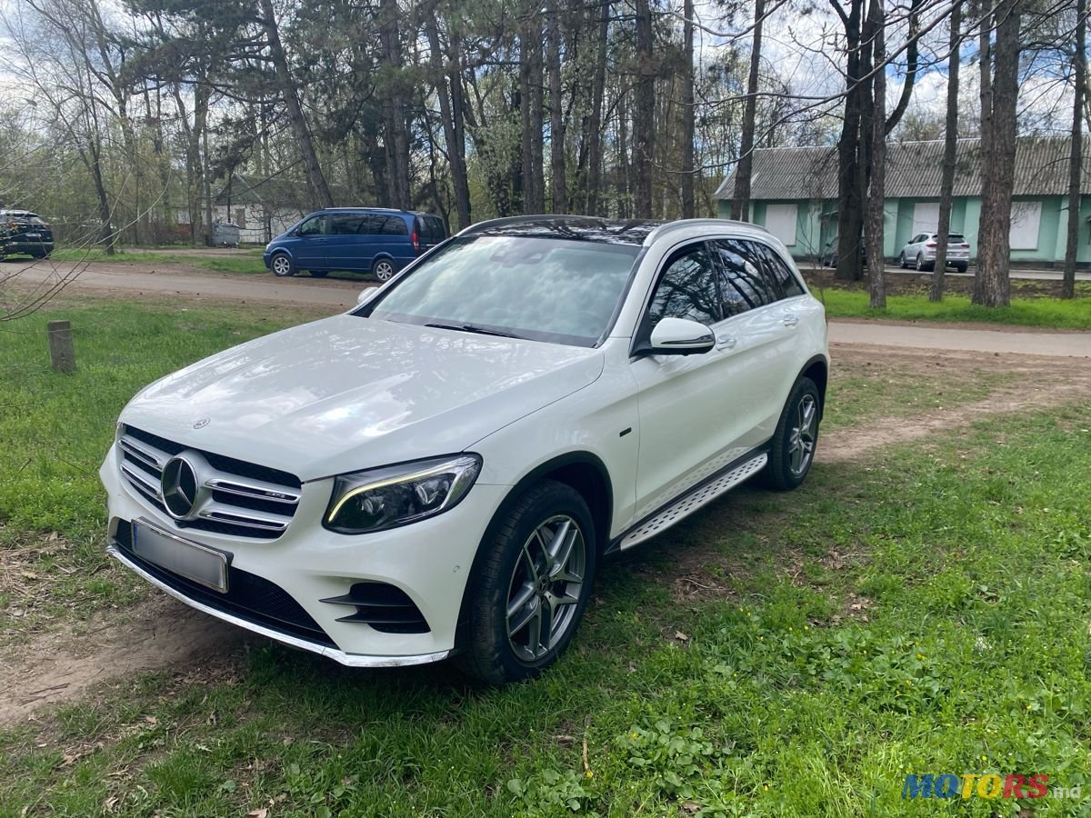 2019' Mercedes-Benz GLC photo #1
