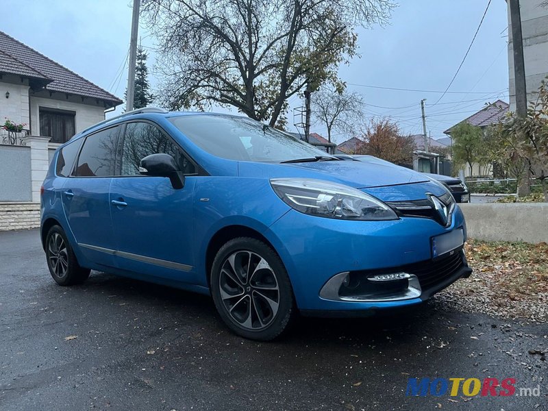 2015' Renault Grand Scenic photo #2