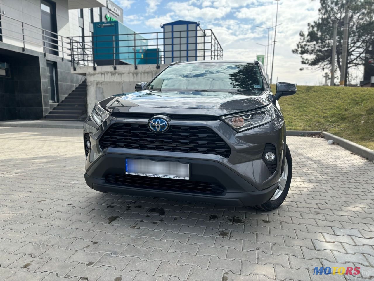 2020' Toyota RAV4 photo #1