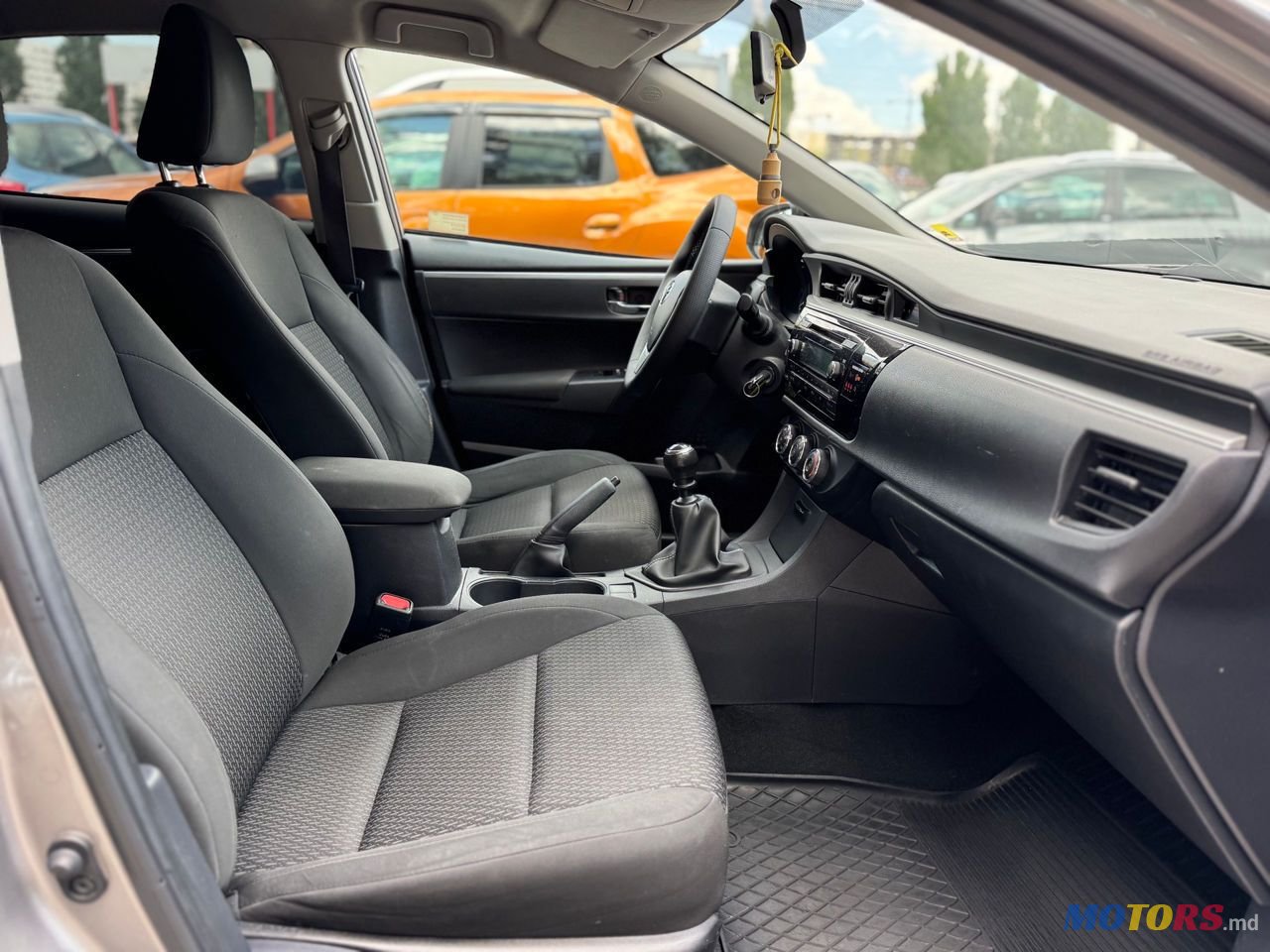 2016' Toyota Corolla photo #2