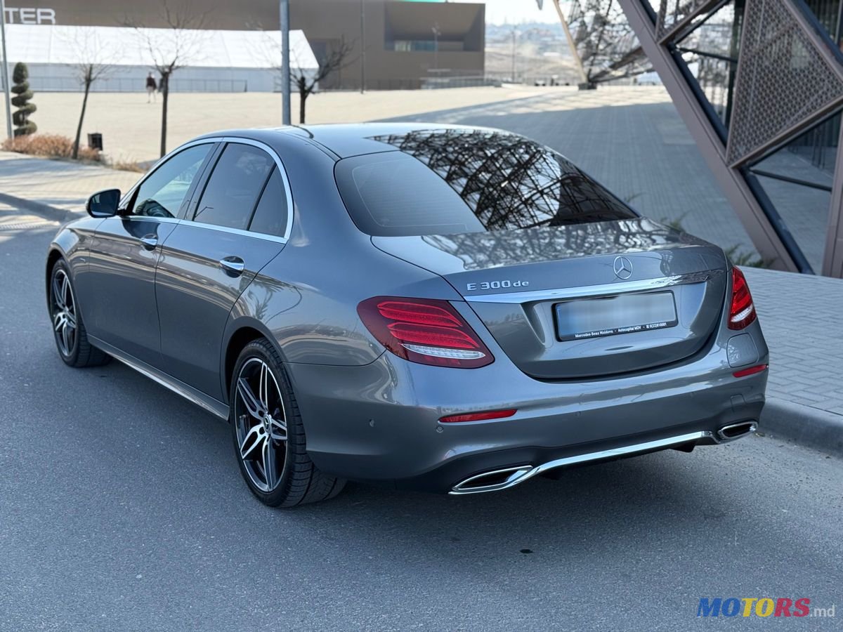 2019' Mercedes-Benz E-Class photo #4
