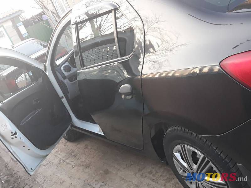 2014' Dacia Logan photo #3