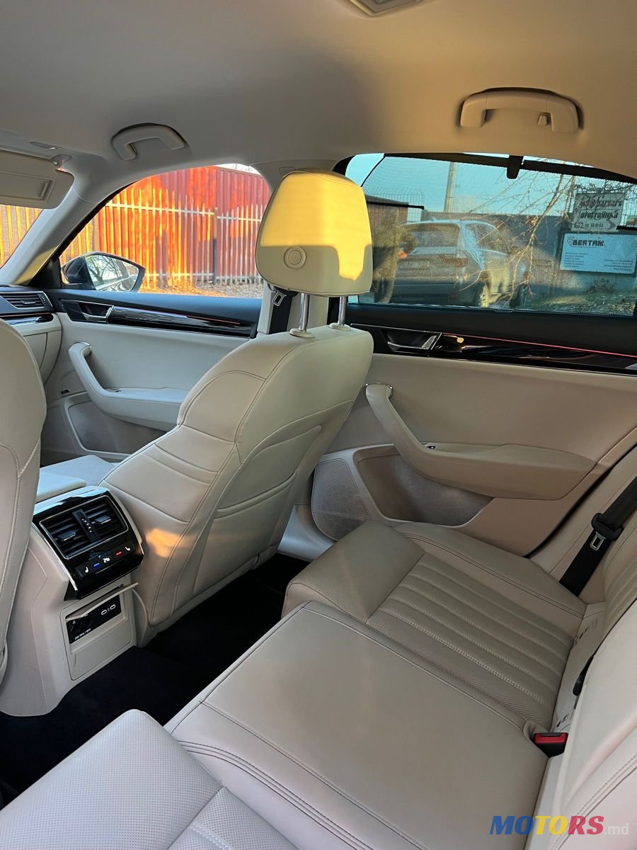 2020' Skoda Superb photo #6