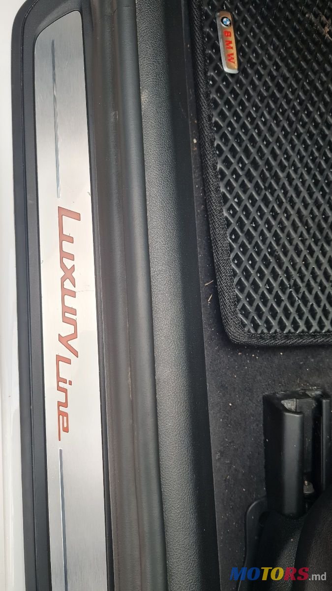 2017' BMW 5 Series photo #4