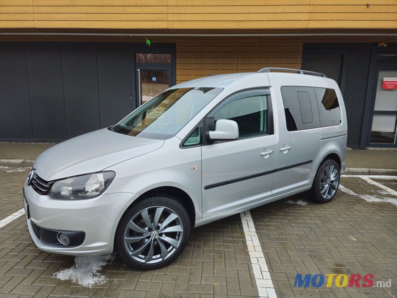 2011' Volkswagen Caddy photo #1