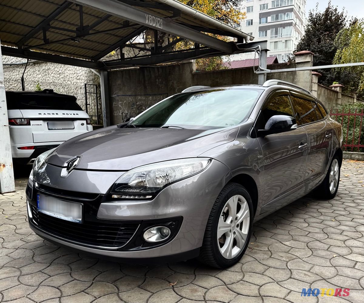 2012' Renault Megane photo #1