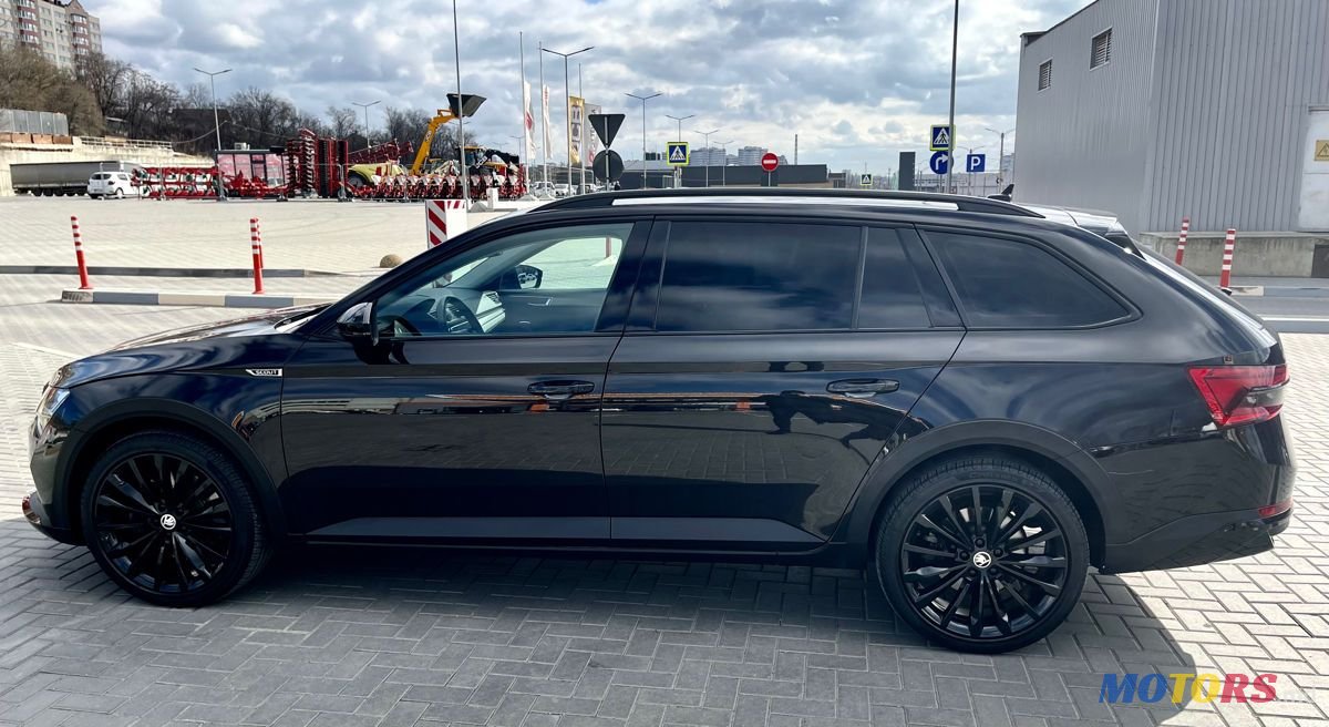 2019' Skoda Superb photo #1