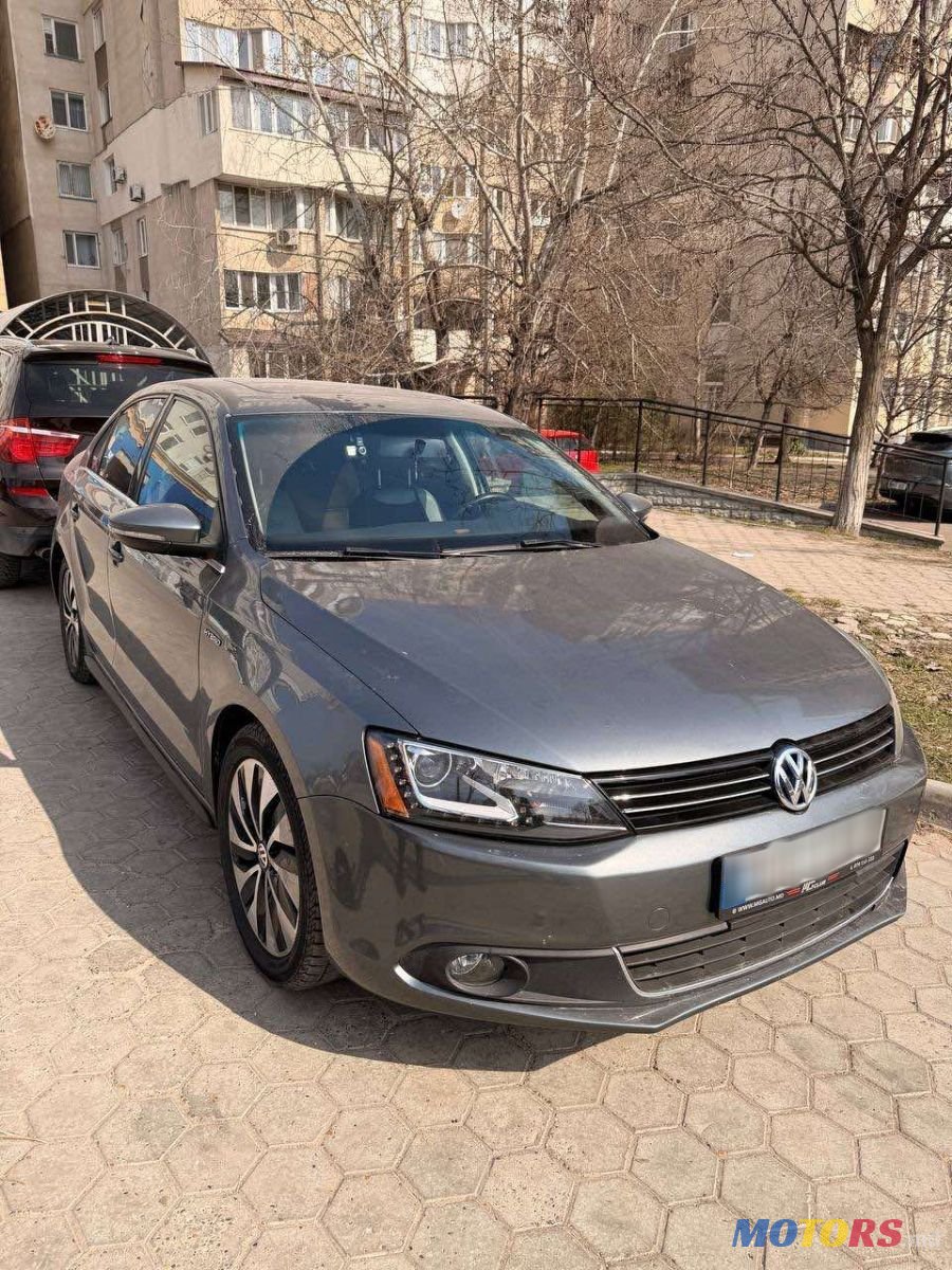 2013' Volkswagen Jetta photo #2