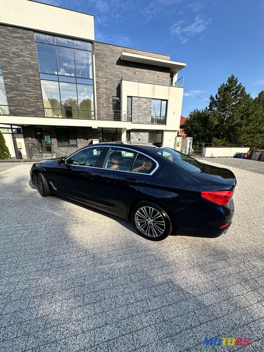 2019' BMW 5 Series photo #3
