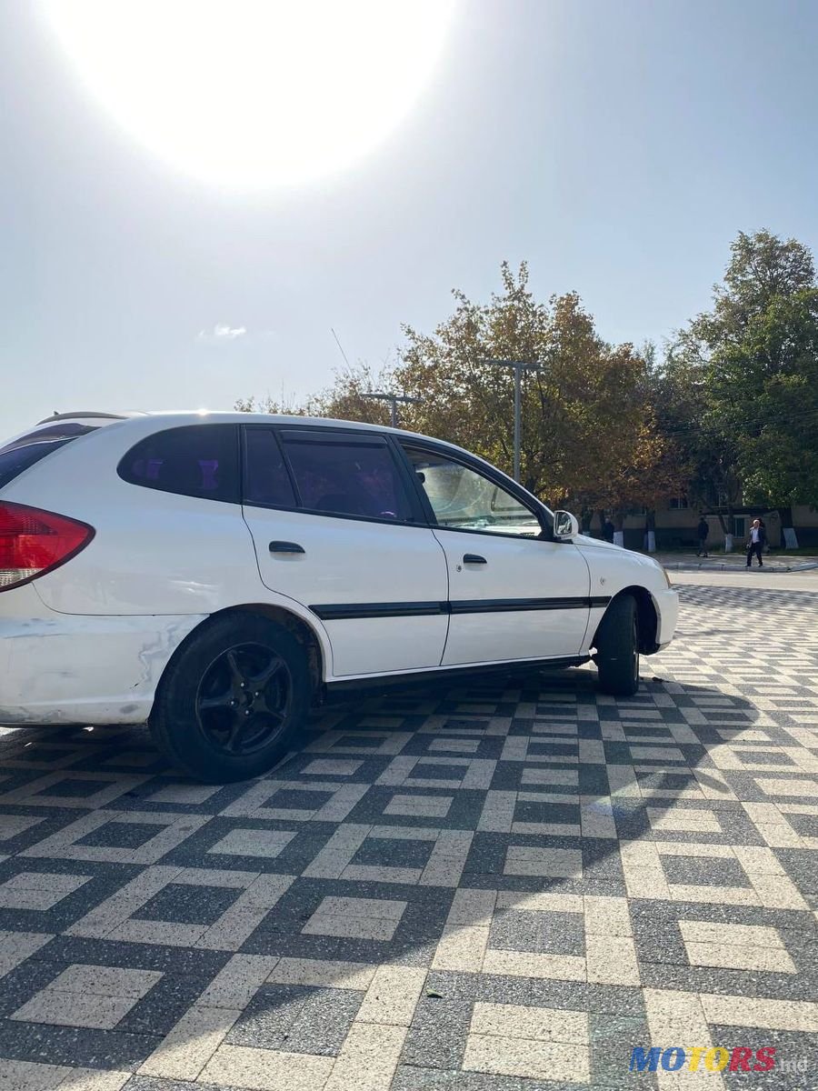 2003' Kia Rio photo #2