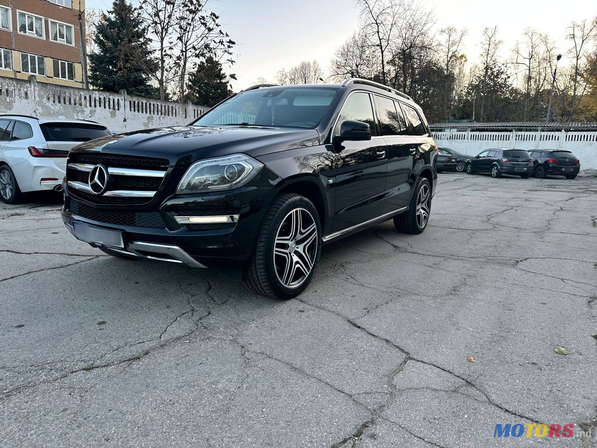 2013' Mercedes-Benz GL-Class photo #1