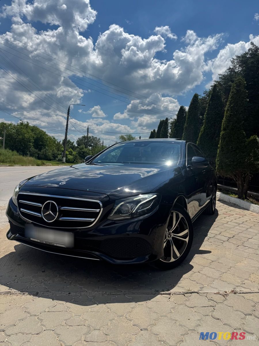 2019' Mercedes-Benz E-Class photo #1