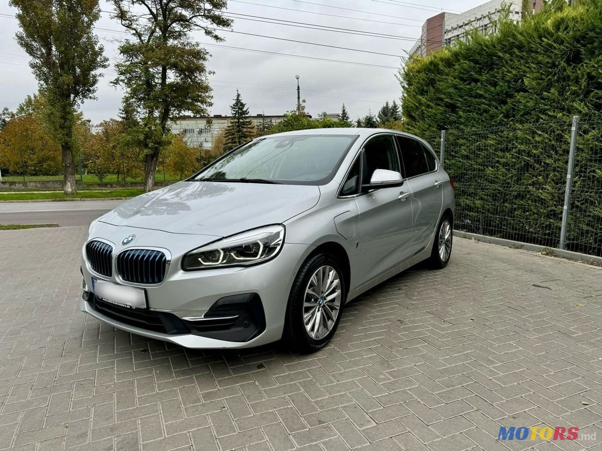 2019' BMW 2 Series Active Tourer photo #1