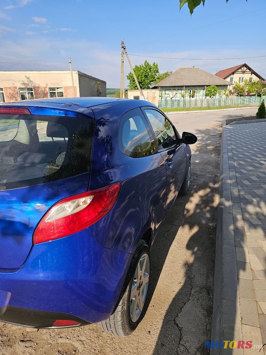 2009' Mazda 2 photo #1