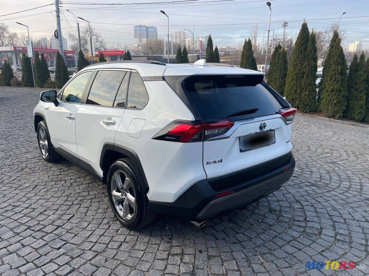 2021' Toyota RAV4 photo #5