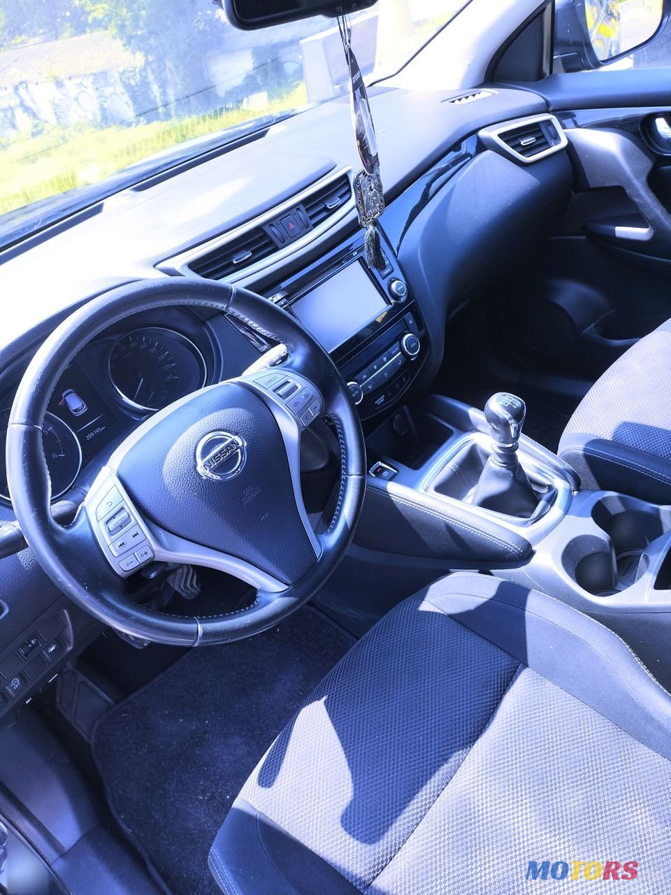 2015' Nissan Qashqai photo #2